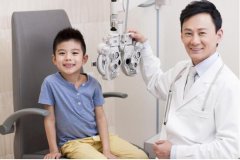 成都爱尔眼科:孩子能戴隐形眼镜吗?