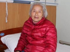 做完白内障手术,92岁老婆婆说:肠子都