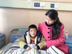 以公益之心,成都爱尔点亮4岁先天性眼